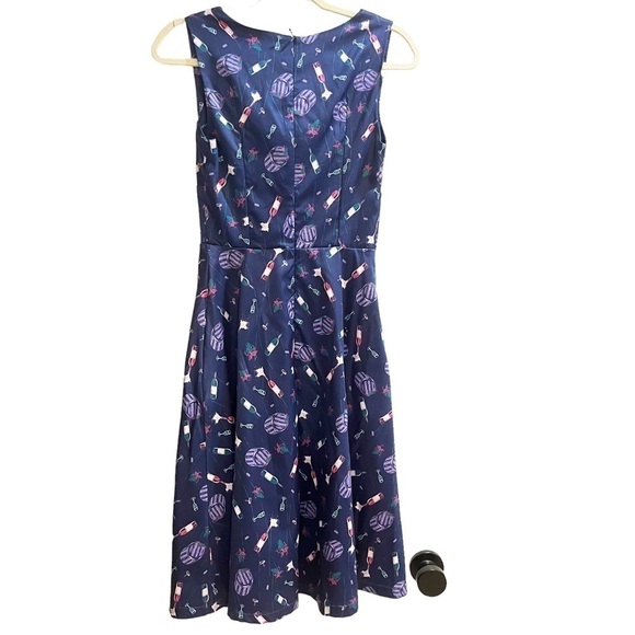 Lindy Bop 50’s Pinup Dress Fit & Flare Sweetheart Neckline Blue Wine Party Sz 4 - Picture 2 of 10